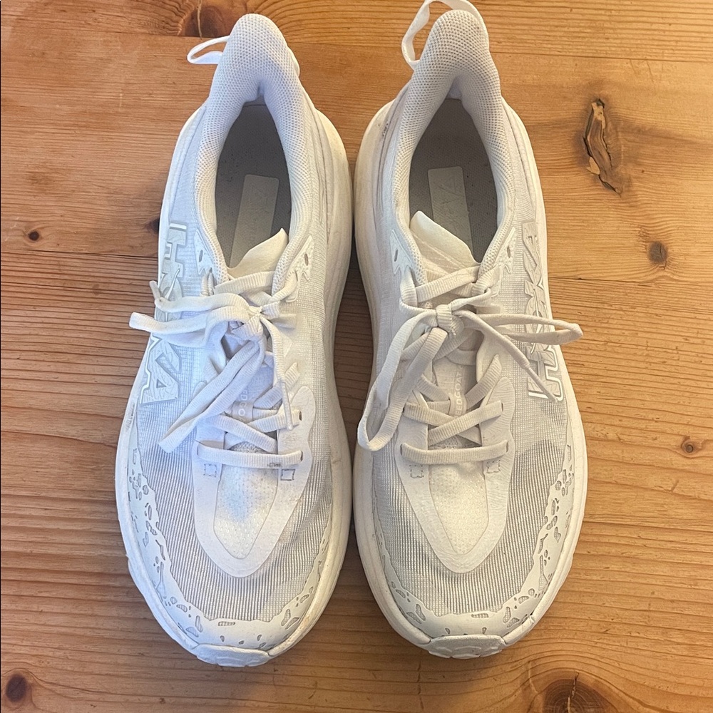 Nearly new Hoka Speed Goat size 7.5